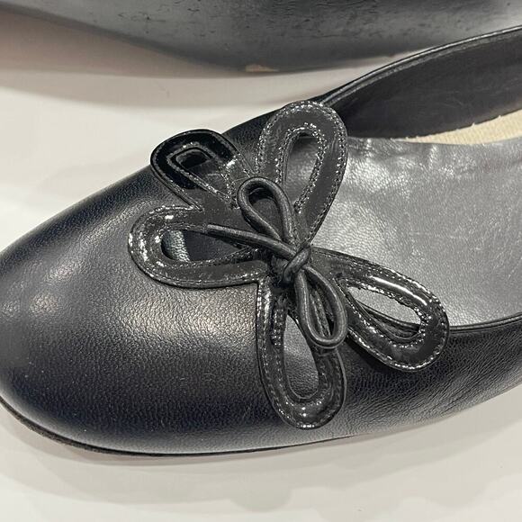 Stuart Weitzman Vintage Black Ballet Flats Cutout Flower Size 9.5 - Picture 8 of 11